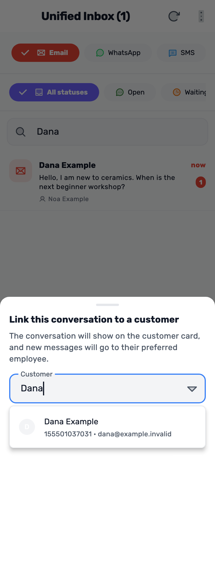 Original Lynxbe screen: Connect the conversation to the customer. Isolated demonstration data.